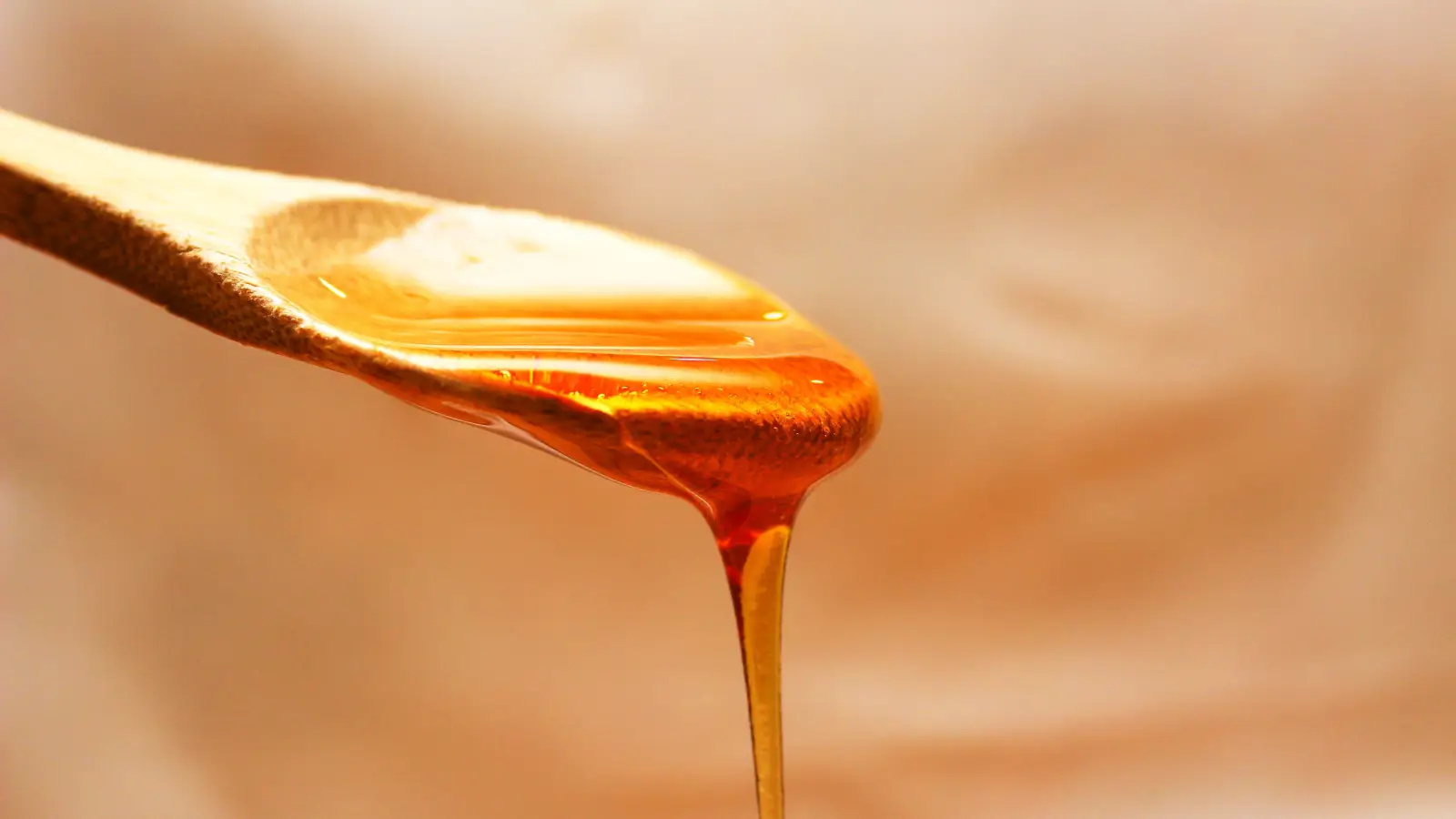 5 Dangerous Mistakes When Using Honey on Wounds