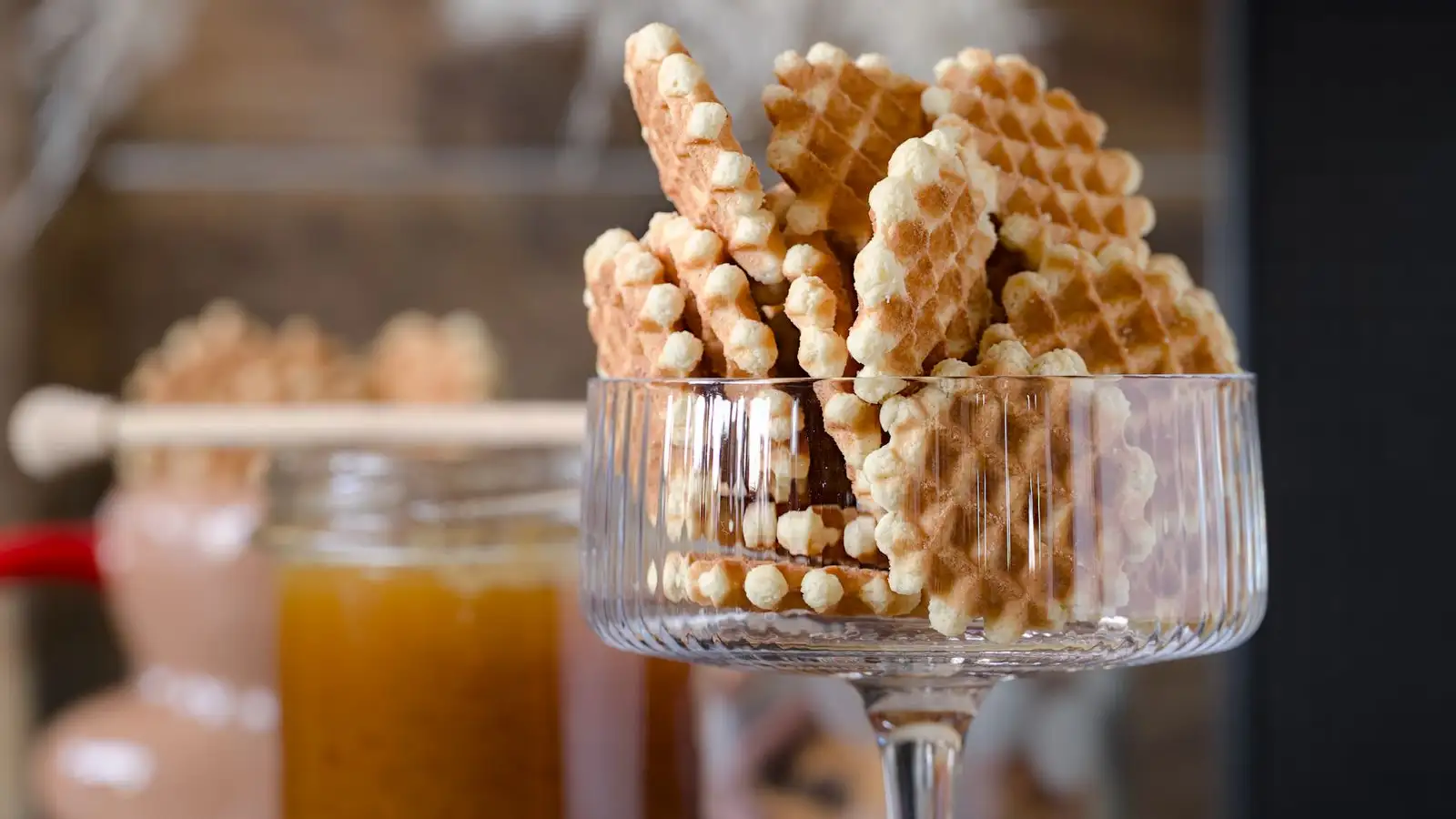 The Same Honey That Keeps Cookies Soft Is What Turns the Middle Gummy