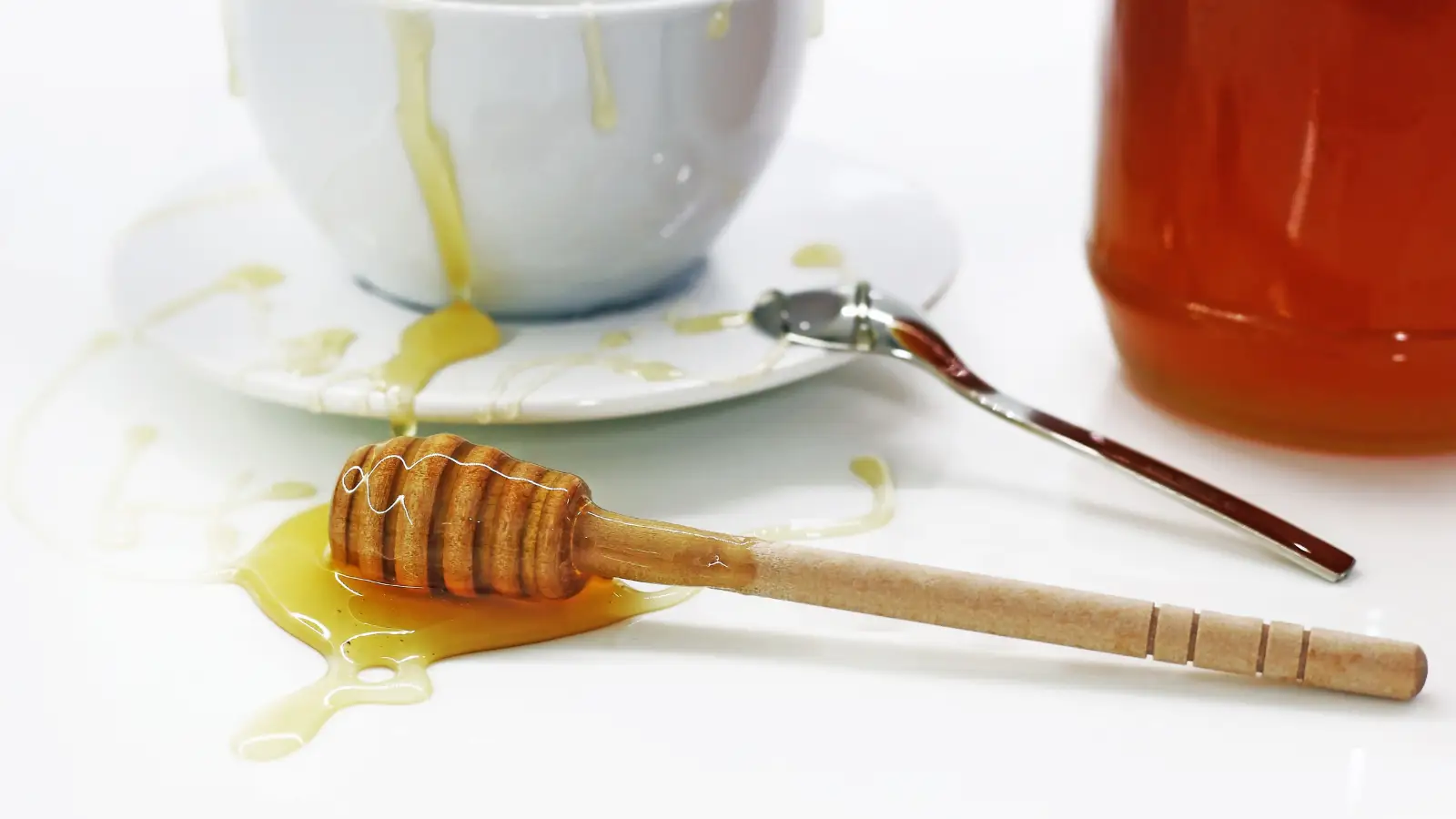 The One Mistake That Kills Honey’s Germ-Fighting Power