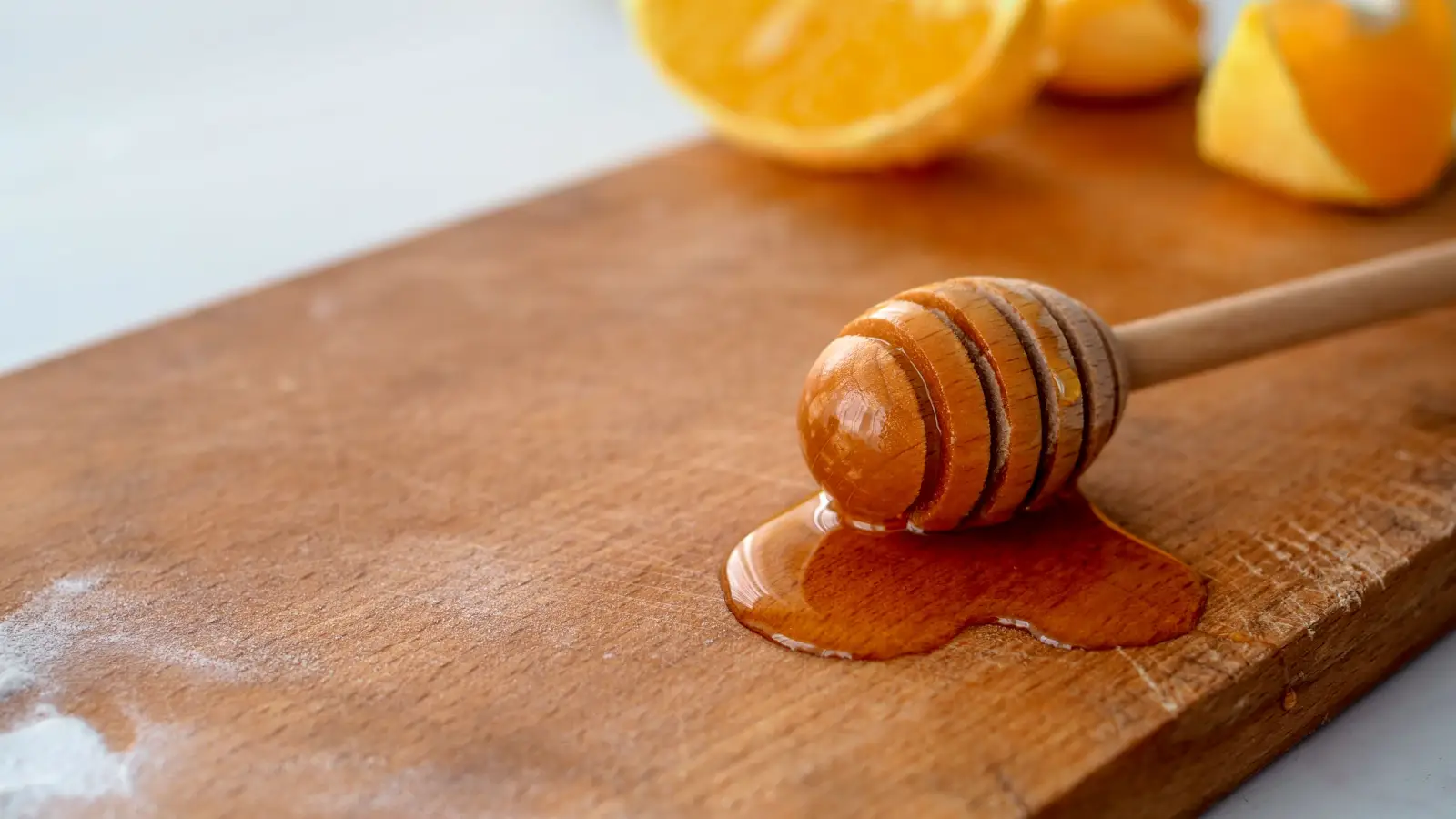 7 Antioxidant Compounds in Honey (and How They Work)