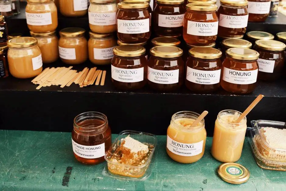 7 USDA Honey Colors and What Each One Says About Its Flavor