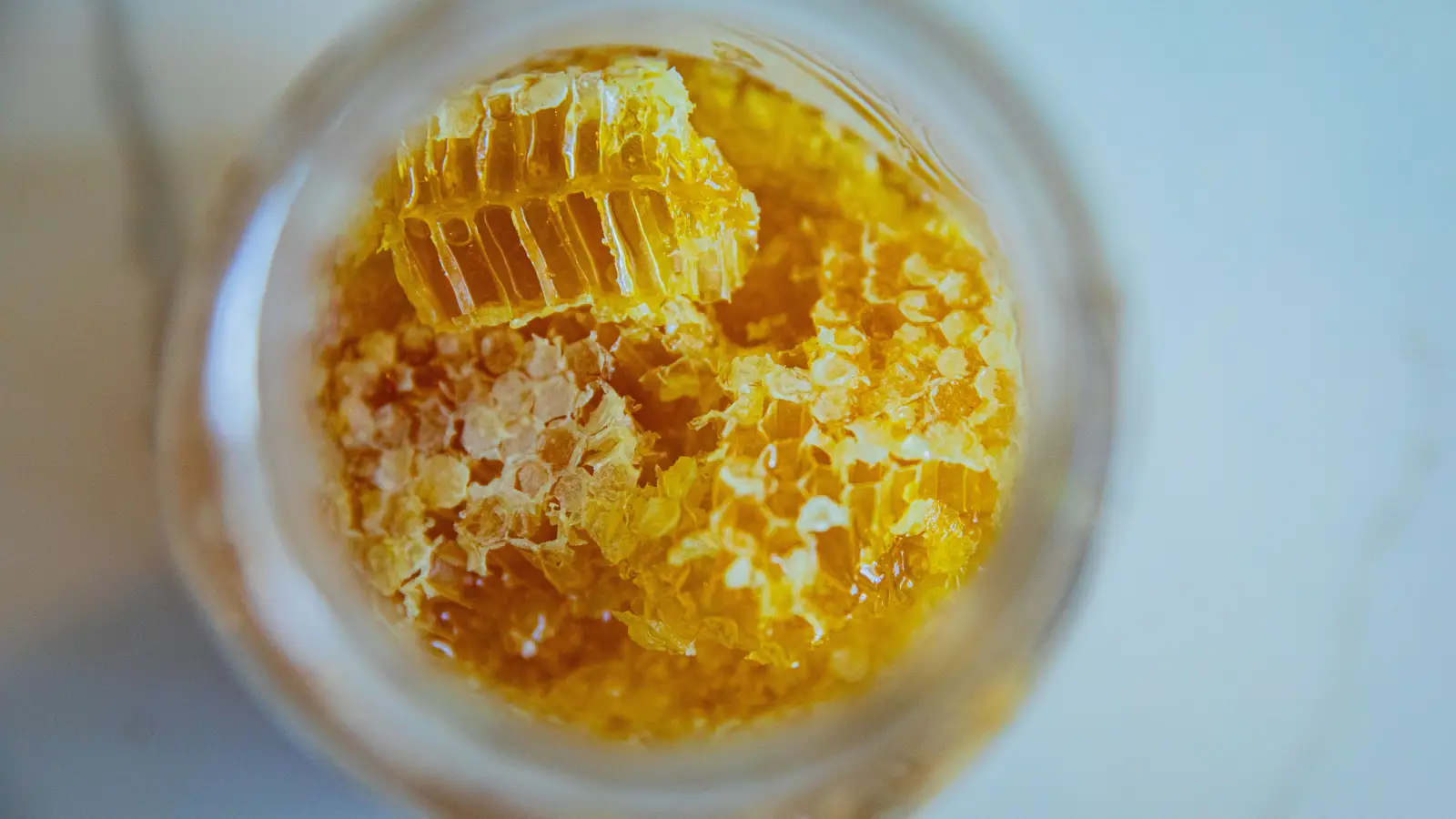 What Food Scientists Verify About Honey's Nutrition