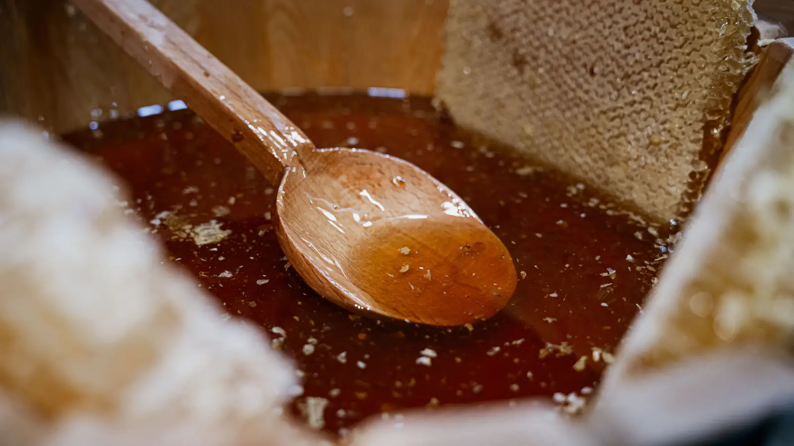 Why Local Honey Doesn't Relieve Allergies (and What Does)